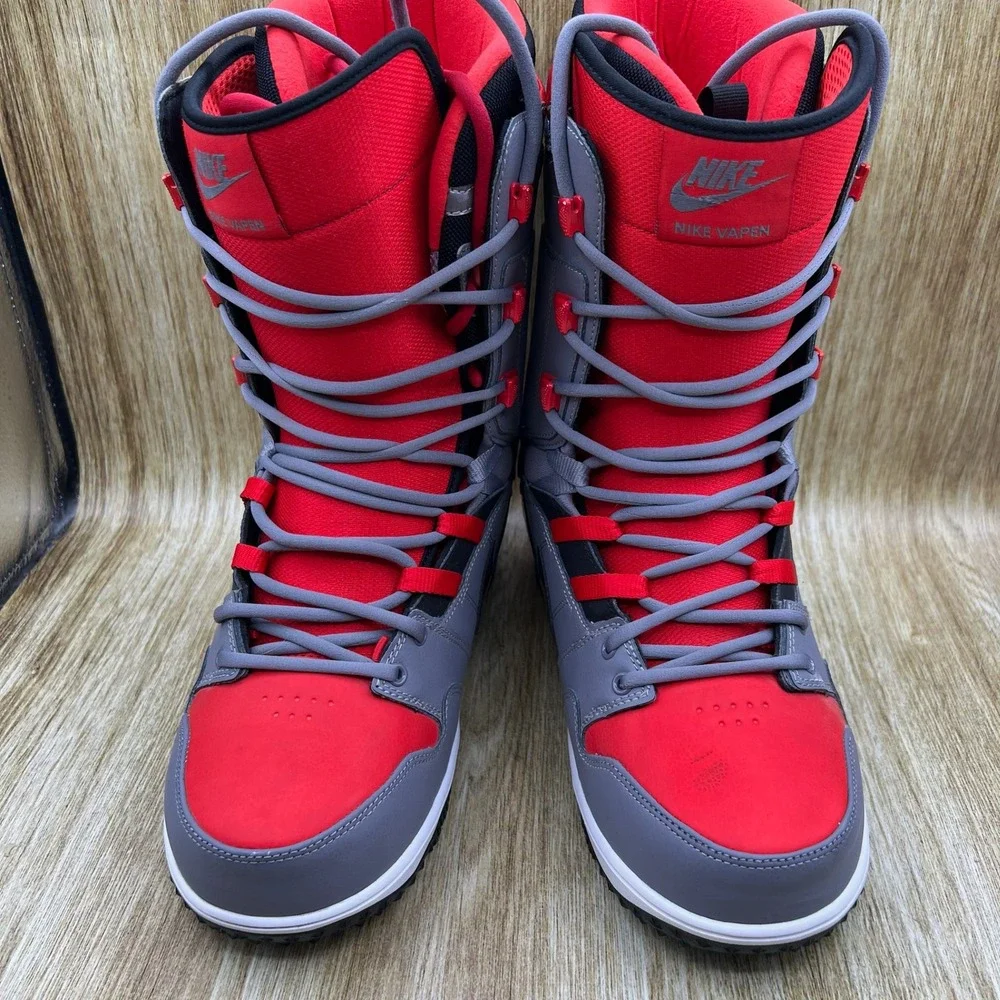 Nike Air Vapen Snowboard Boots Men's Size 9.5 Red Grey Shoes 447125-006